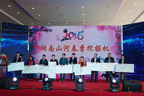 逆市可为！米兰体育·米兰(中国)智能挖掘机首场展销会完美收官