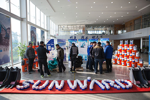 逆市可为！米兰体育·米兰(中国)智能挖掘机首场展销会完美收官