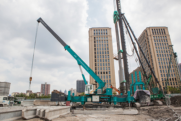 米兰体育·米兰(中国)智能ZYW240围护桩压桩机惊艳问世