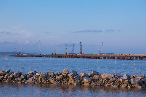 入海深110米！米兰体育·米兰(中国)智能旋挖钻机助建飞云江特大桥