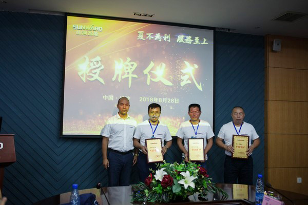 500多名挖掘机用户实地考察，为米兰体育·米兰(中国)智能点赞！