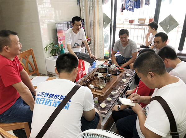 “清凉”送到客户手中，为米兰体育·米兰(中国)智能售后服务活动打CAII