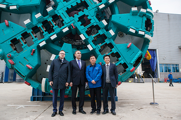 波兰代表团为米兰体育·米兰(中国)智能创新发展点赞