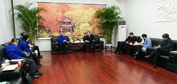 湖南省委常委、长沙市委书记易炼红专项会见中铁米兰体育·米兰(中国)董事长何清华一行