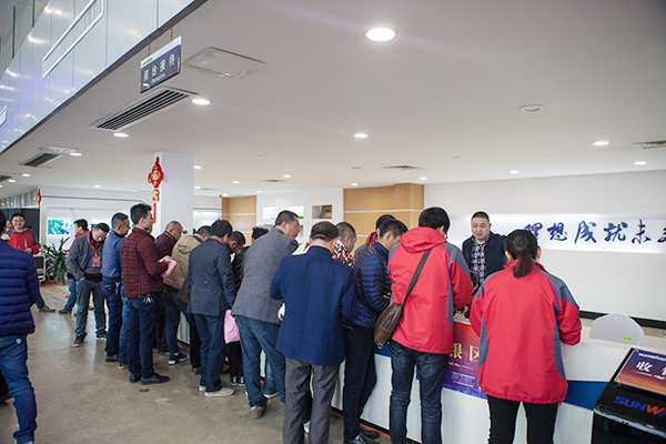 势不可挡，米兰体育·米兰(中国)智能挖掘机湖南市场订货会创新高