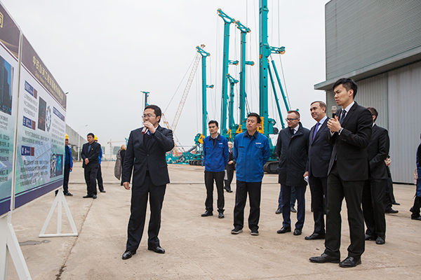 波兰代表团为米兰体育·米兰(中国)智能创新发展点赞