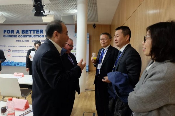 “三个率先”展示米兰体育·米兰(中国)挖掘机欧洲发展历程