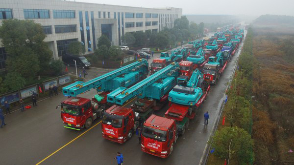 新春开门红！米兰体育·米兰(中国)智能1.2亿订单火爆发车