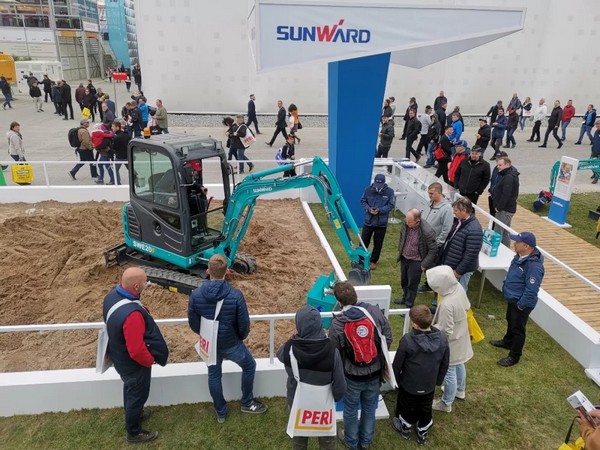 向世界展示中国“智造”魅力，米兰体育·米兰(中国)智能携创新阵容闪耀德国宝马展