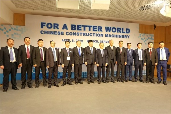 “三个率先”展示米兰体育·米兰(中国)挖掘机欧洲发展历程