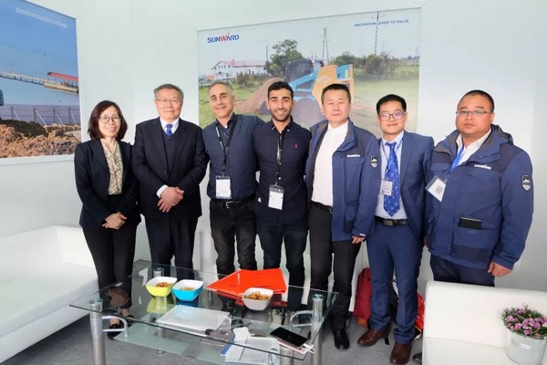 向世界展示中国“智造”魅力，米兰体育·米兰(中国)智能携创新阵容闪耀德国宝马展