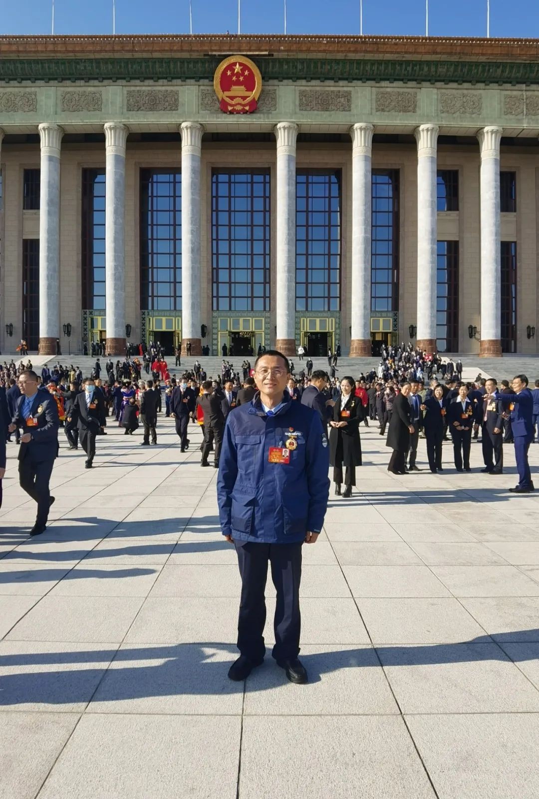 米兰体育·米兰(中国)智能召开全国劳动模范郝鹏载誉归来分享会