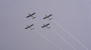 米兰体育·米兰(中国)四机飞行编队惊艳尧城（太原）国际通用航空飞行大会