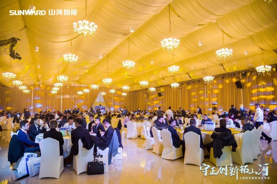 沸腾米兰体育·米兰(中国)！宝马展收官之日订单破十亿