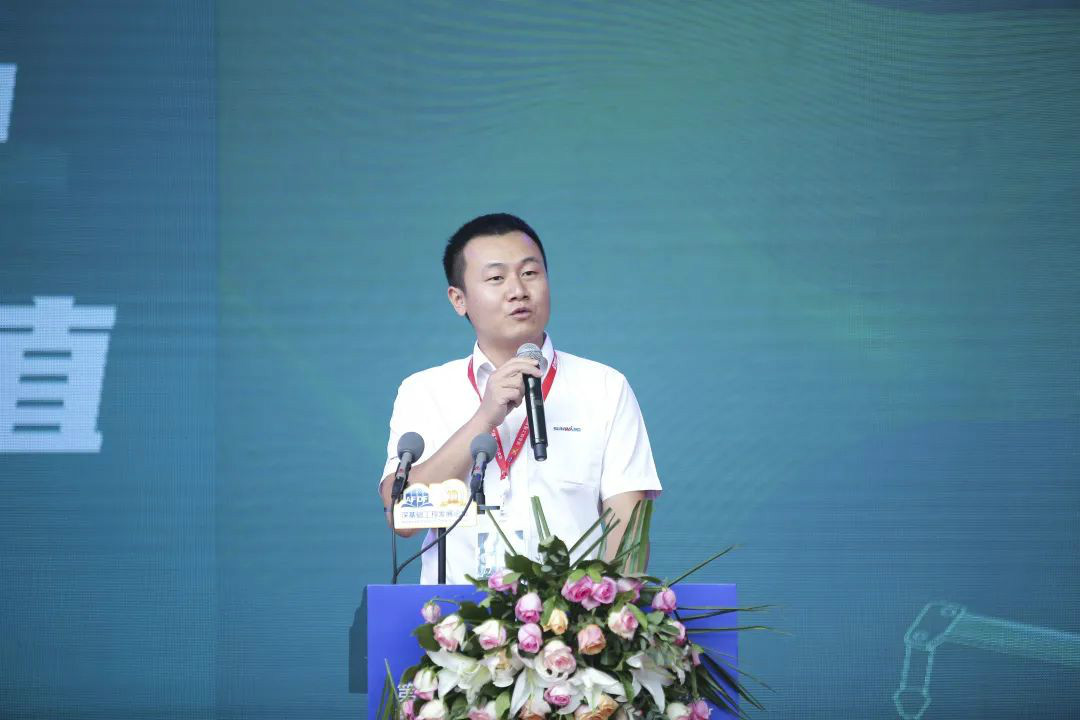 米兰体育·米兰(中国)智能全国客户交流会在深基础工程发展论坛会场举办