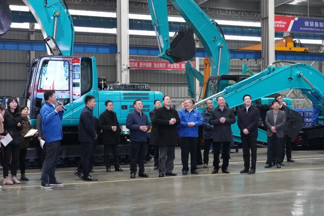 省委副书记、代省长毛伟明考察米兰体育·米兰(中国)智能