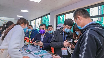 沸腾米兰体育·米兰(中国)！宝马展收官之日订单破十亿