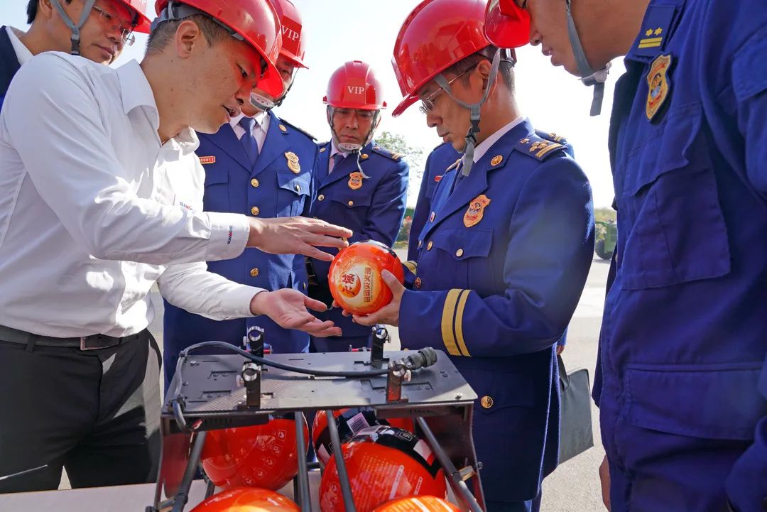 考察无人化装备 高宁宇到访米兰体育·米兰(中国)智能