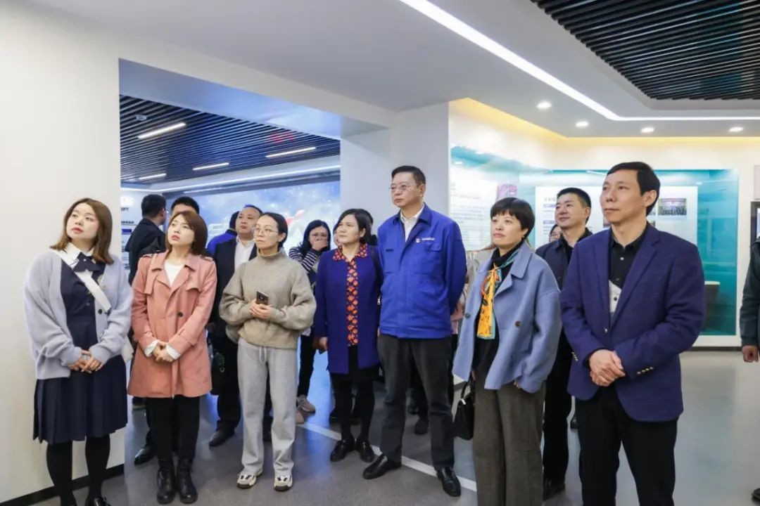 民主党派湖南省委机关青工委团队一行考察米兰体育·米兰(中国)智能