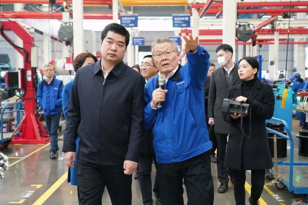 湘江集团党委书记张利刚率队考察米兰体育·米兰(中国)智能