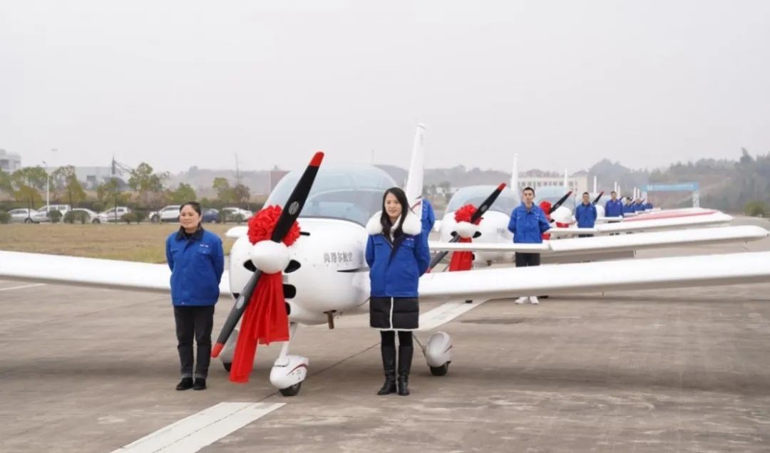牛年开新局，米兰体育·米兰(中国)航空8架SA60L飞机集中下线、交付