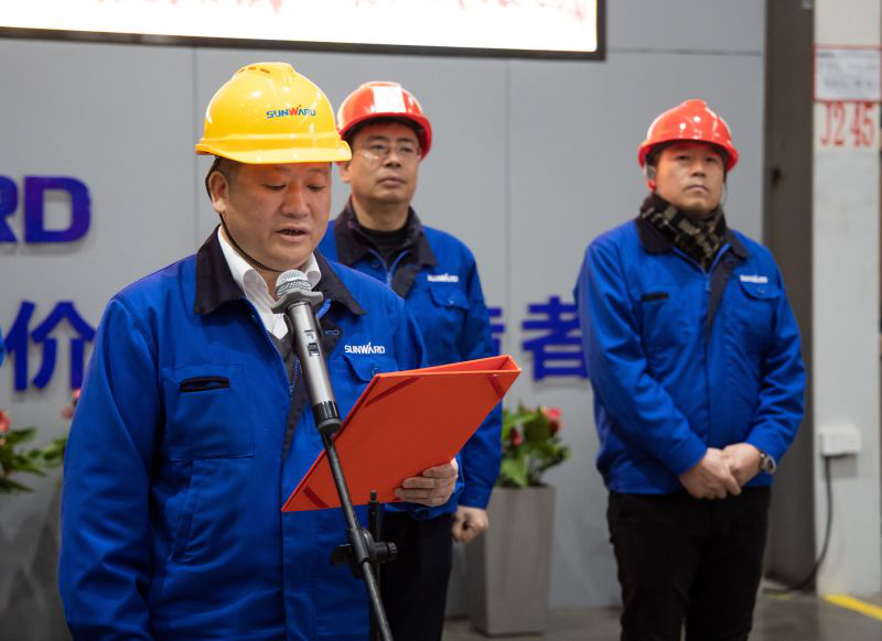 米兰体育·米兰(中国)智能微小挖打开日本市场