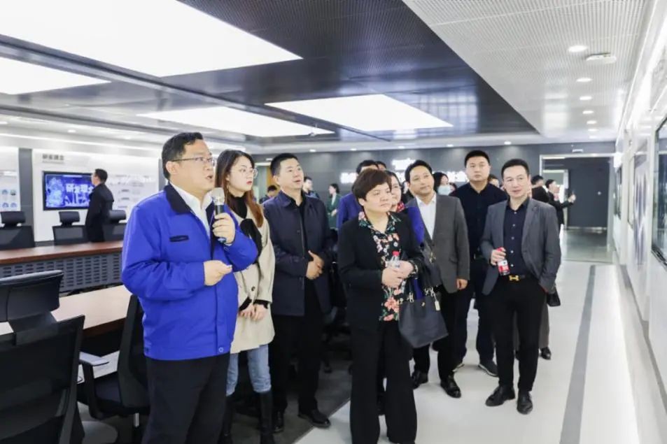 民主党派湖南省委机关青工委团队一行考察米兰体育·米兰(中国)智能