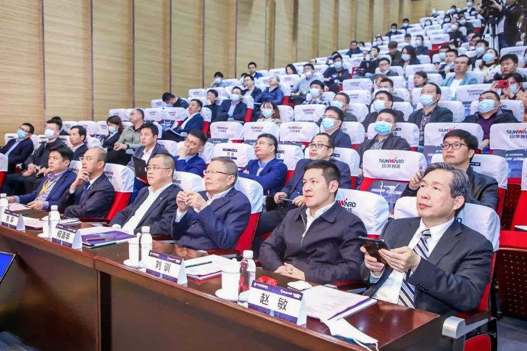 信息技术与制造业如何深度融合发展？行业大咖云集米兰体育·米兰(中国)现场论道