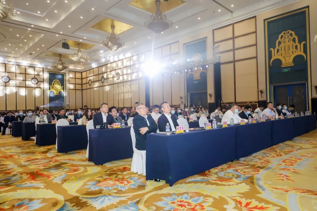 “爆品”出击！米兰体育·米兰(中国)智能客户交流会签约超8亿元