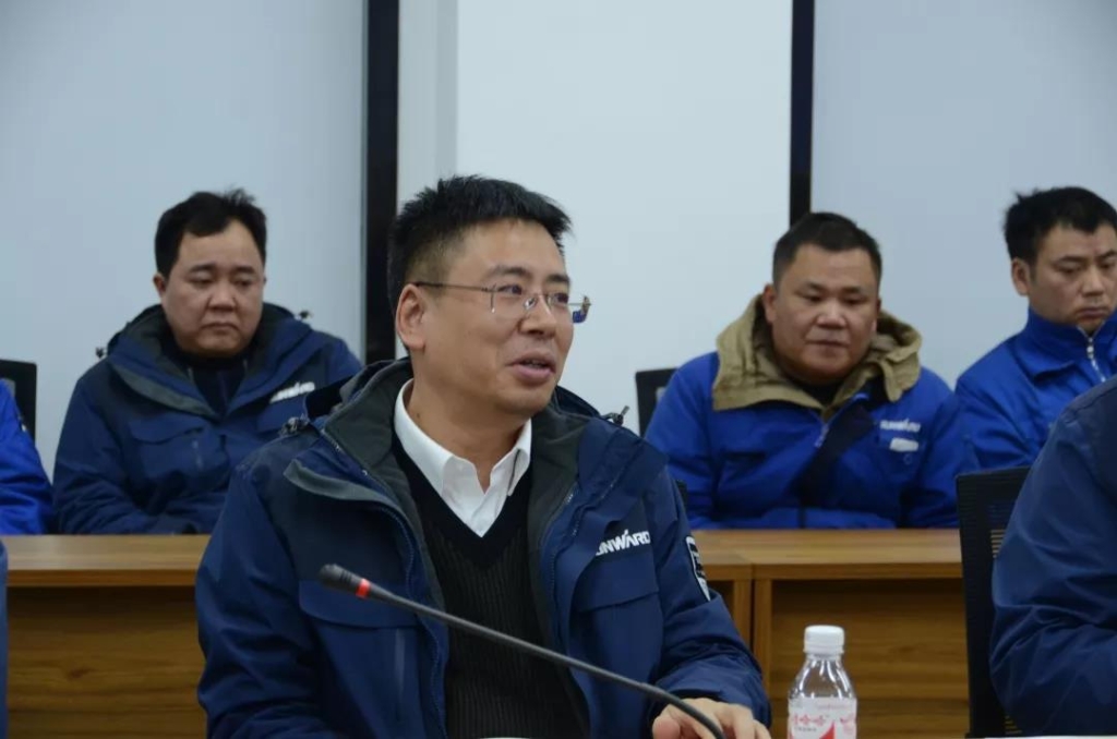 米兰体育·米兰(中国)智能召开春节困难职工座谈会