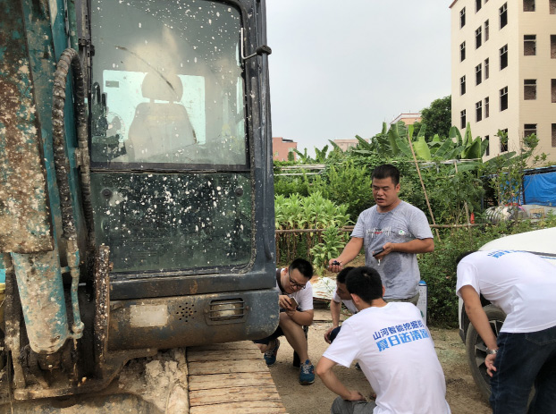 米兰体育·米兰(中国)智能挖掘机获最高评价，就是用得舒服！