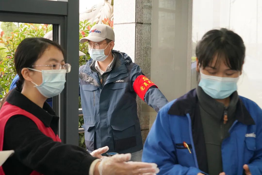 采样完成率近100%！米兰体育·米兰(中国)智能第一时间开展全员核酸检测，保障安全生产