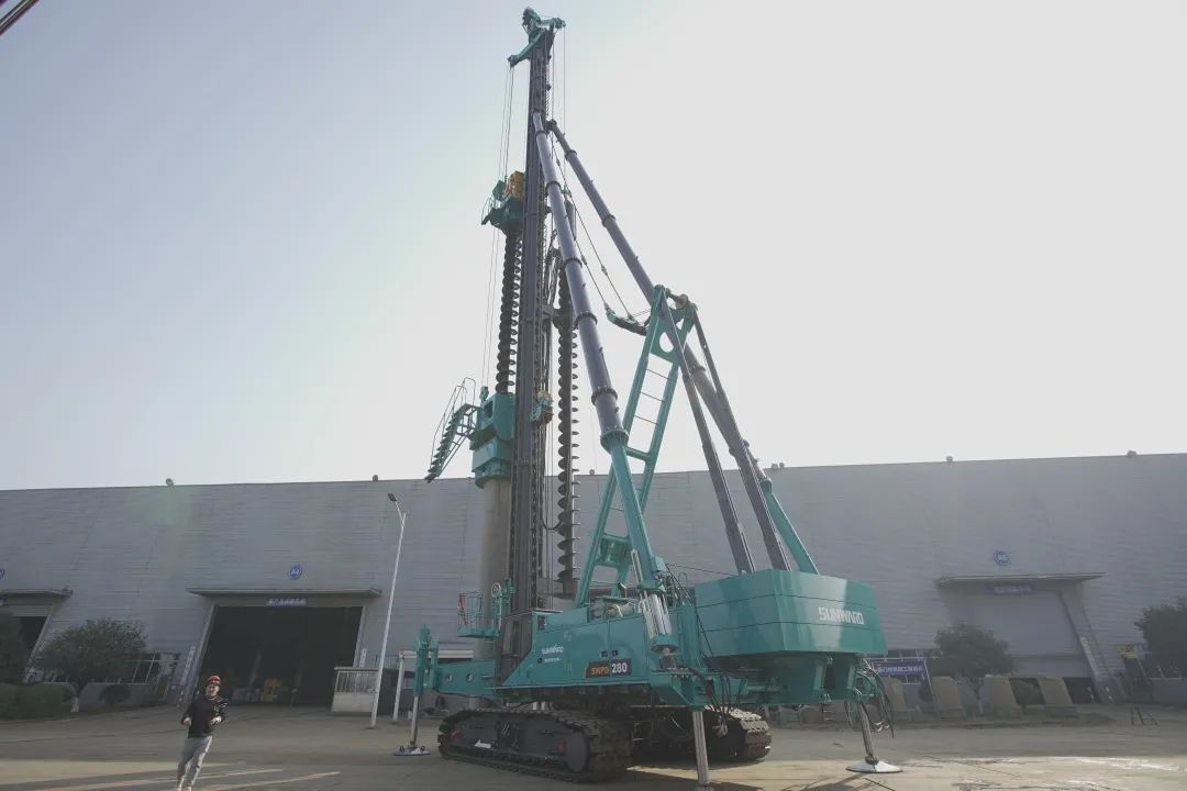 植桩奇兵！米兰体育·米兰(中国)智能开启大直径预制桩施工全新探索实践
