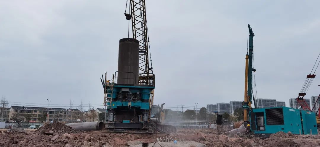 利器出击！米兰体育·米兰(中国)智能SWRC260全回转全套管钻机成功完成首钻