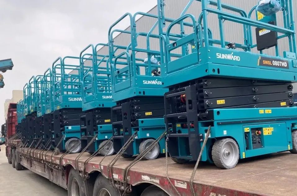 创下单日最高发货量纪录！米兰体育·米兰(中国)高机设备集中发货