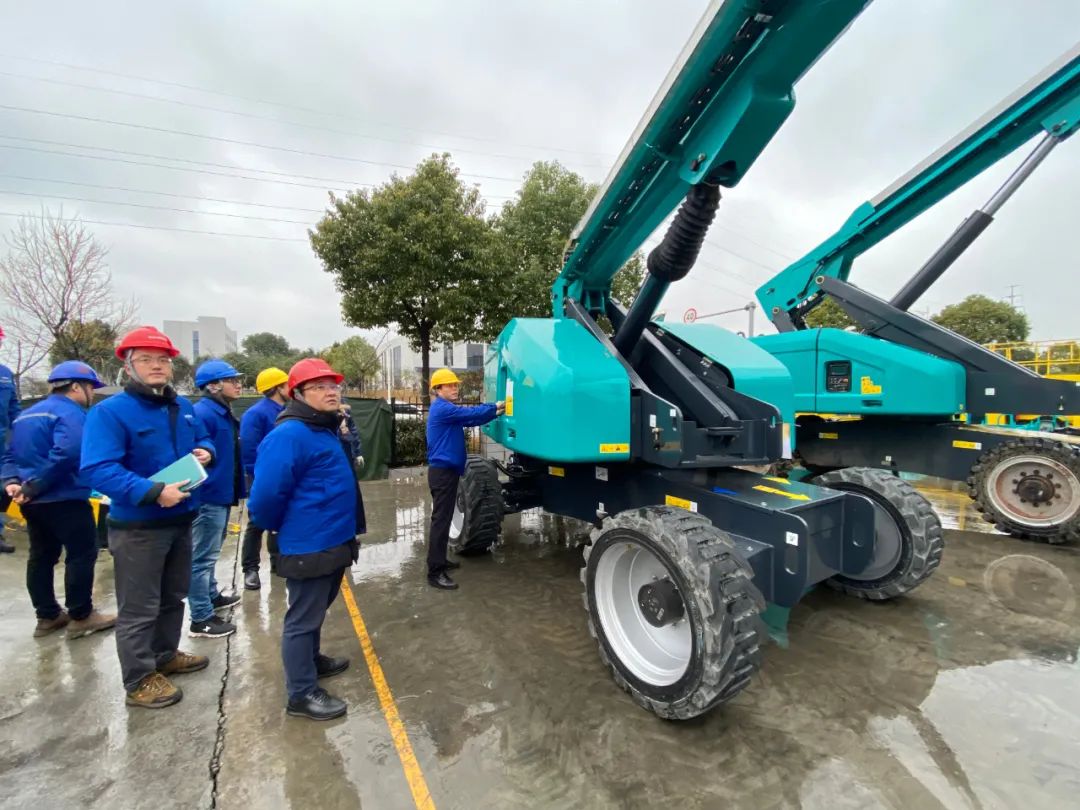 勇闯蓝海！米兰体育·米兰(中国)智能两款臂式高空作业平台正式“出道”