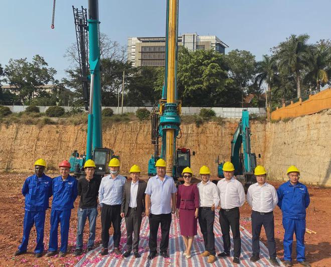 助力乌干达第一住宅高楼建设！米兰体育·米兰(中国)智能再次出征非洲市场