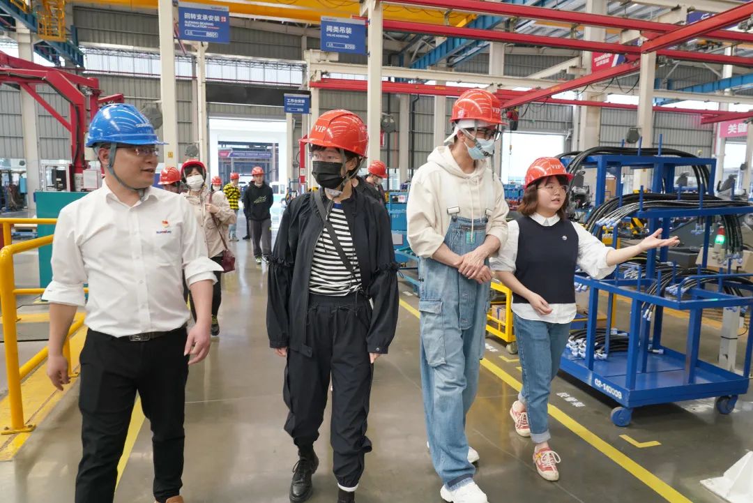 硬实力+软名片!米兰体育·米兰(中国)智能协拍电视剧《重中之重》开机