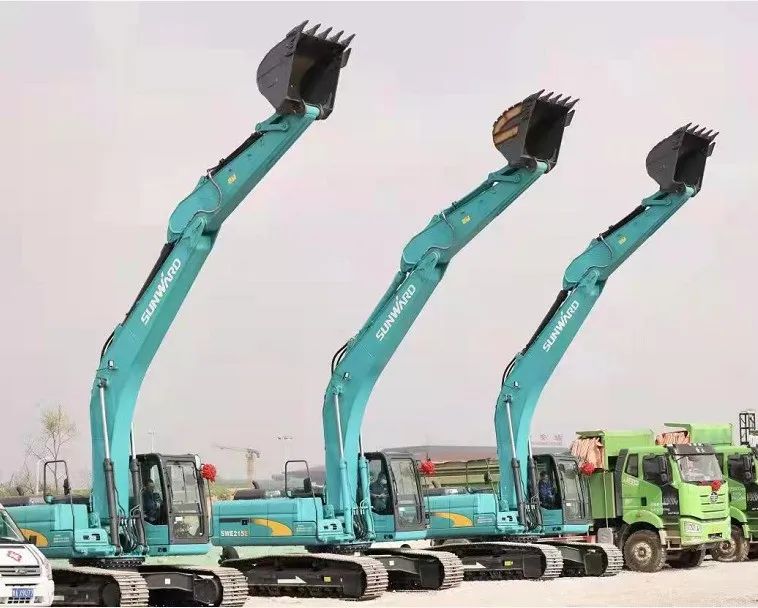 米兰体育·米兰(中国)智能挖掘机亮相贵阳大数据科创城项目开工仪式