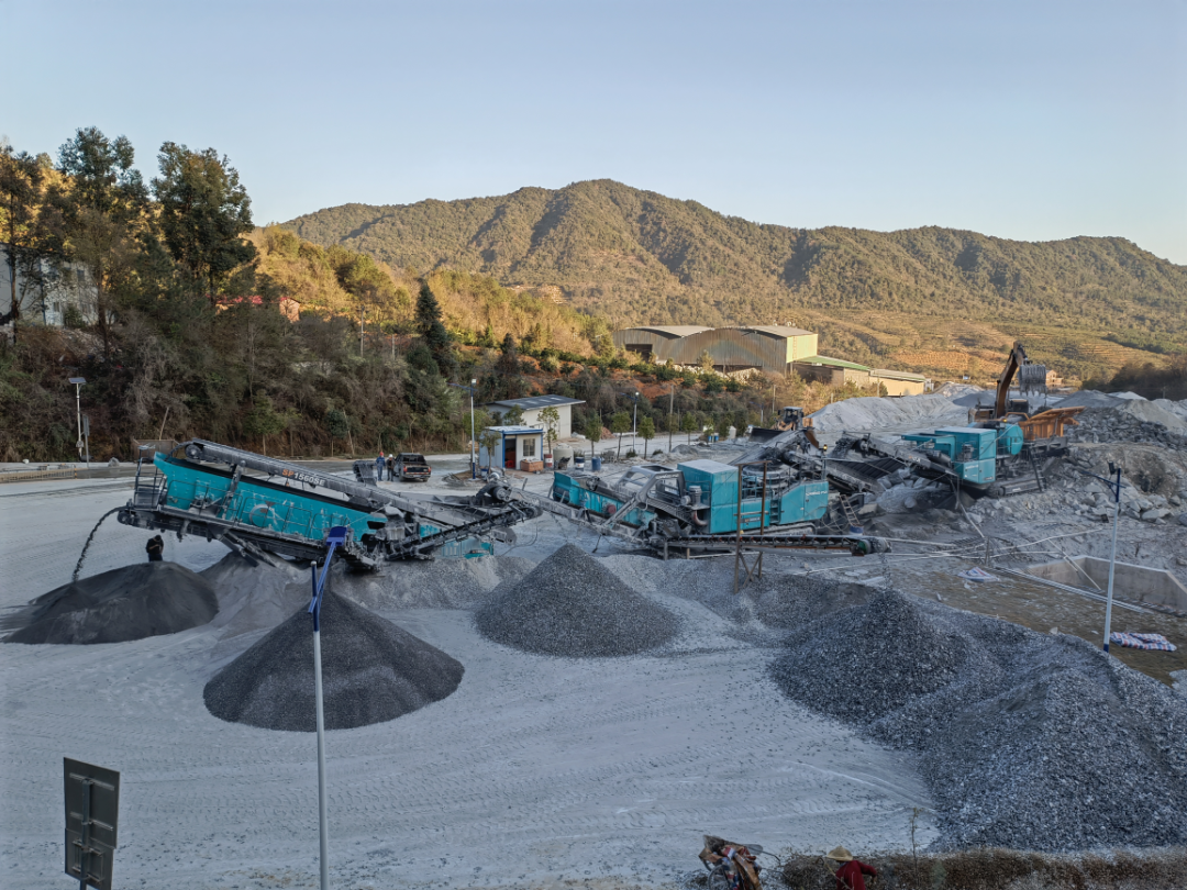 高性能+优服务!米兰体育·米兰(中国)普石勒移动破碎筛分成套设备“重拳出击”