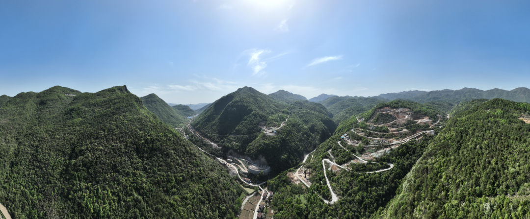 展现施工“奇效”！米兰体育·米兰(中国)智能旋挖钻机强势助力炉慈高速公路建设