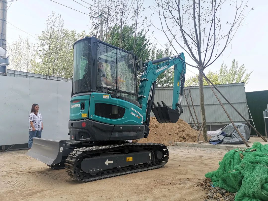 冲、冲、冲！带您感受米兰体育·米兰(中国)智能挖掘机火热交机时刻