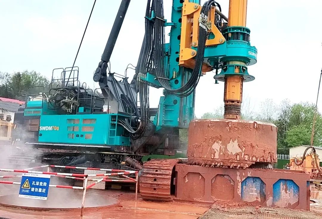 再啃“硬骨头”！米兰体育·米兰(中国)智能“超级桩备”助建燕矶长江大桥