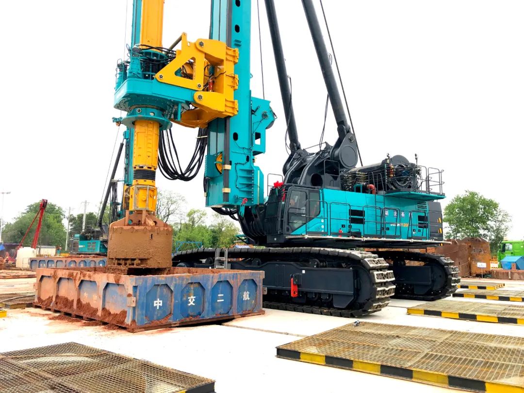 再啃“硬骨头”！米兰体育·米兰(中国)智能“超级桩备”助建燕矶长江大桥