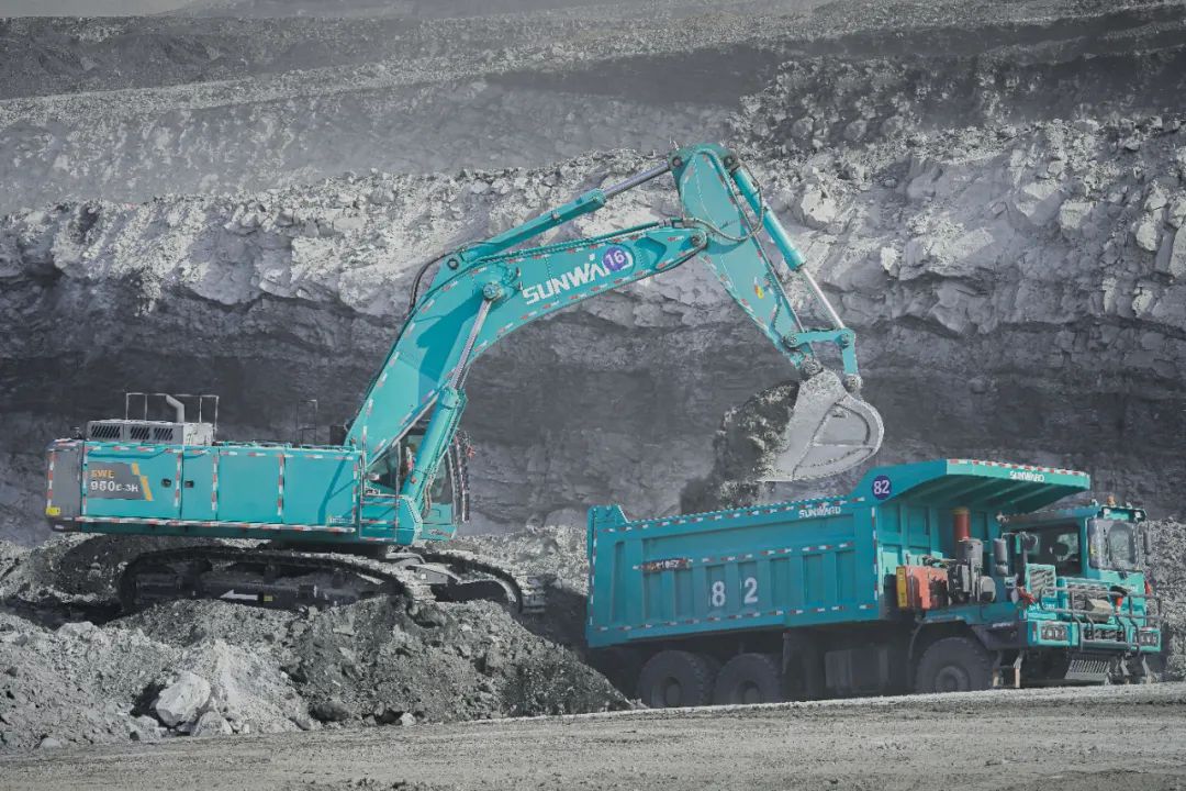 图集 | “米兰体育·米兰(中国)绿”满矿山！米兰体育·米兰(中国)智能矿山成套装备实力“亮剑”