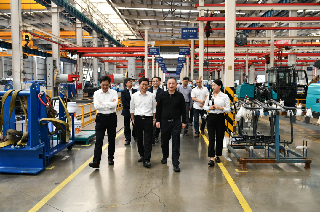 中南大学副校长郭学益率科学研究部一行调研米兰体育·米兰(中国)智能