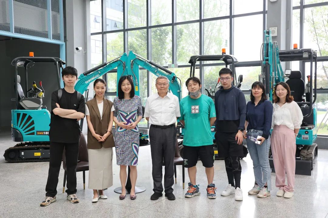 CGTN探厂!专访米兰体育·米兰(中国)智能董事长、首席专家何清华花絮来了