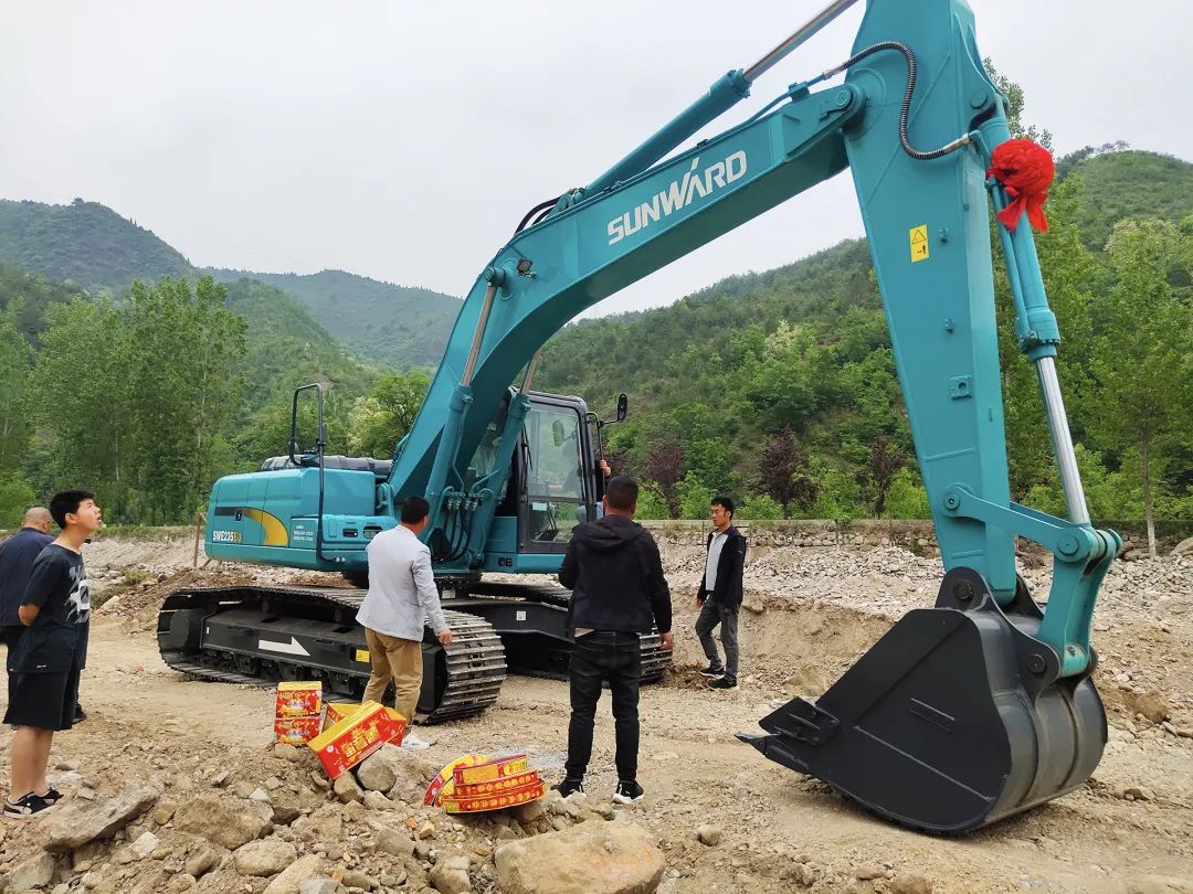 三员米兰体育·米兰(中国)挖机“悍将”收服“铁粉”一枚,凭什么?