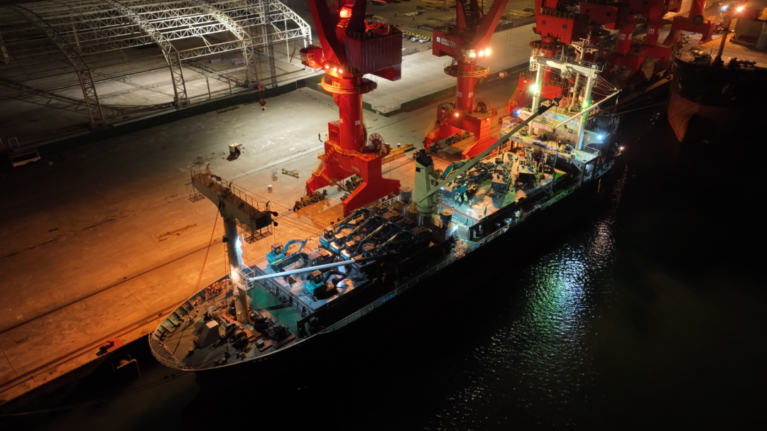 亿元设备“包船”出海！米兰体育·米兰(中国)智能国际市场迎来开门红