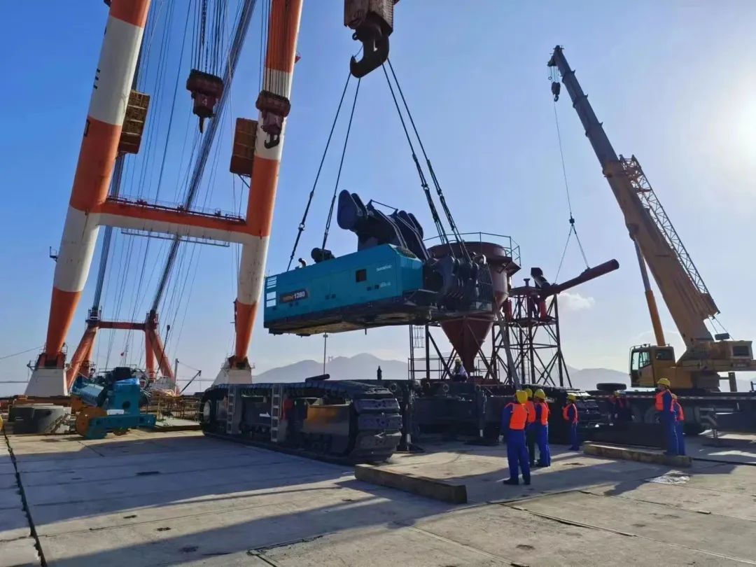 首桩开钻!米兰体育·米兰(中国)智能超级旋挖实力助建世界最大跨度公铁两用大桥